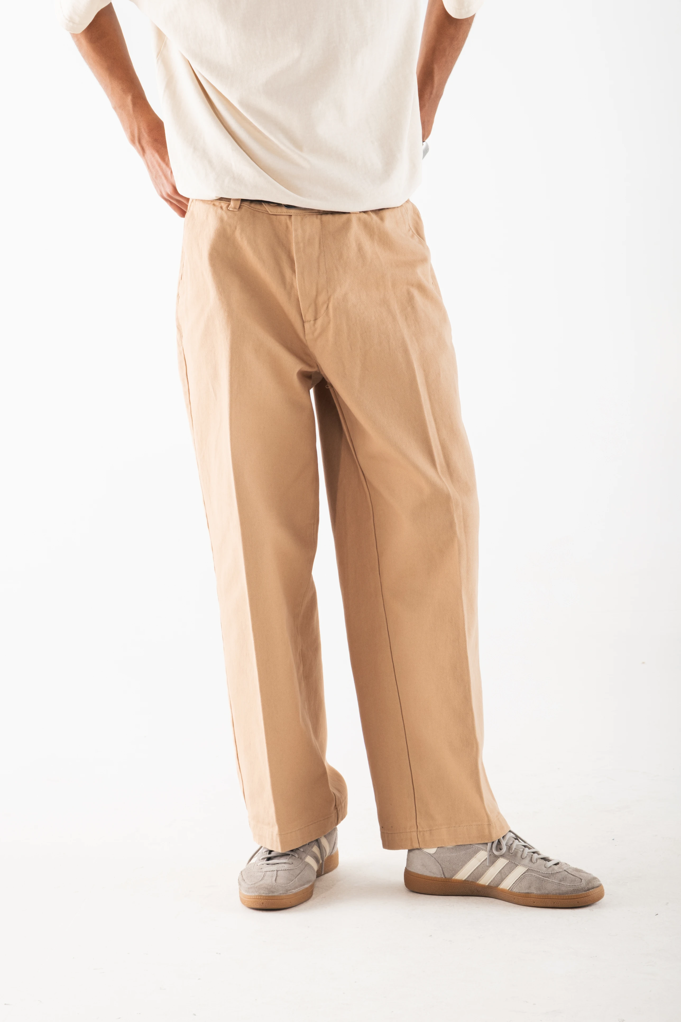 Relaxed Fit White Denim Pants image 4